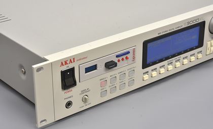 Akai-S3000XL w/ Rawndry reader, as seen